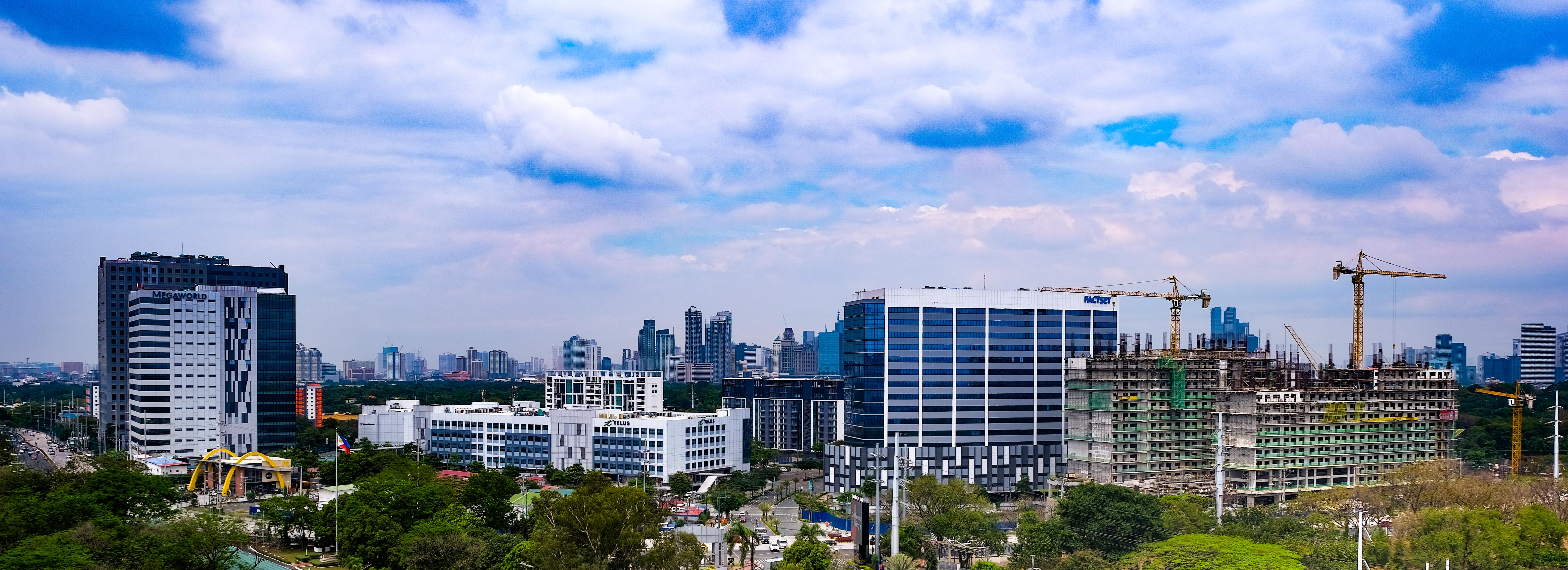 Mckinley West Panorama